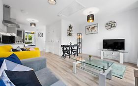 Fantastic Apartment Near Centre!